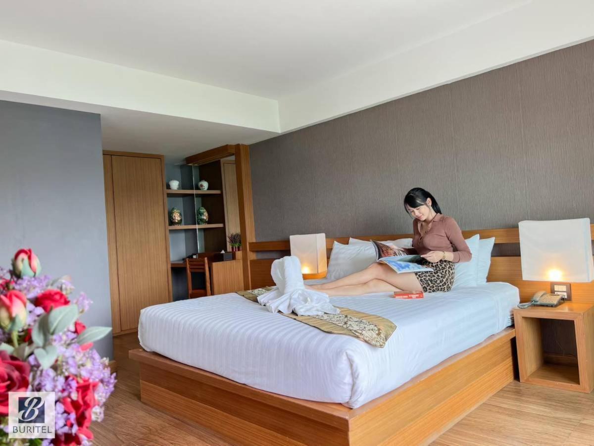 Buritel Hotel Бурирам Экстерьер фото