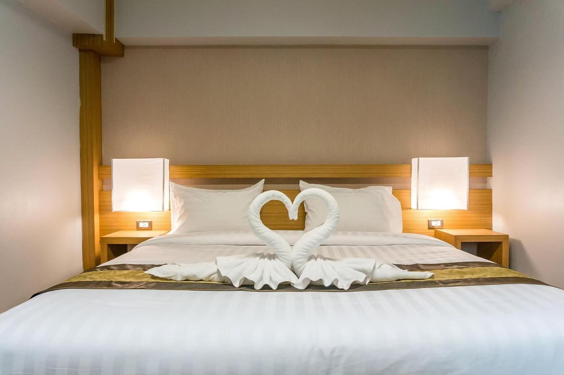 Buritel Hotel Бурирам Экстерьер фото