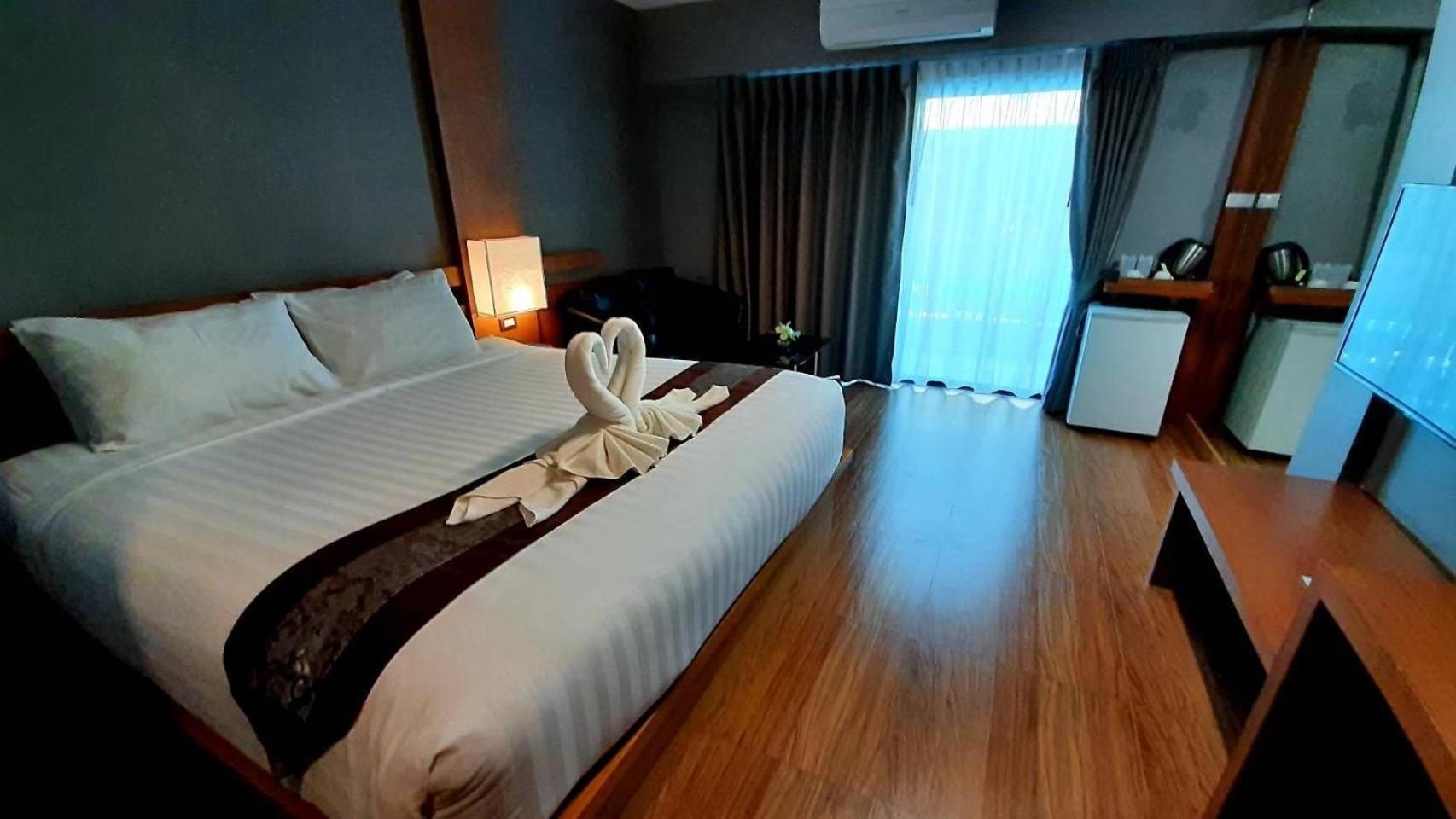 Buritel Hotel Бурирам Экстерьер фото