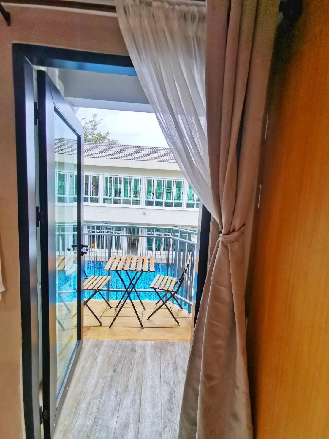 Buritel Hotel Бурирам Экстерьер фото